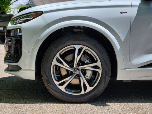 New 2027 Audi Q6 e-tron Premium Plus AWD/4WD image 8