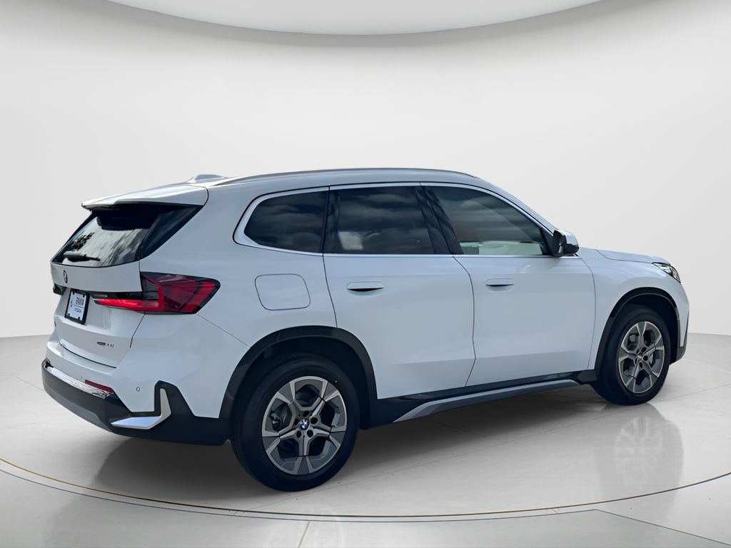 Certified 2026 BMW X1 xDrive28i w/ Convenience Package AWD/4WD image 8