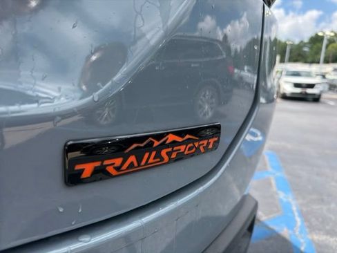 Certified 2025 Honda Pilot TrailSport image 9