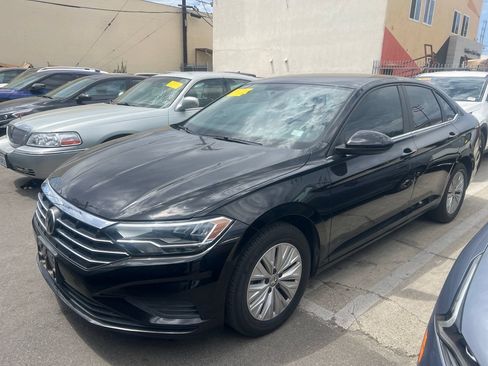 Used 2019 Volkswagen Jetta S w/ Driver Assistance Package FWD image 2