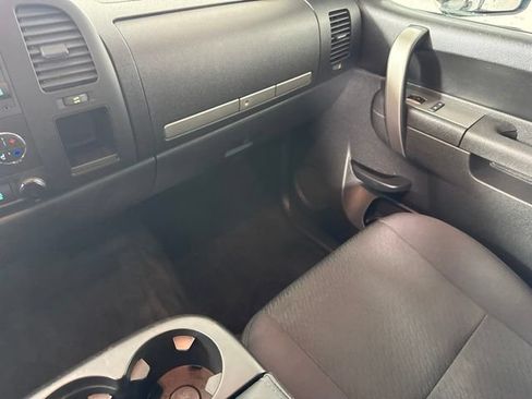 Used 2012 Chevrolet Silverado 2500 LT w/ Interior Plus Package AWD/4WD image 27