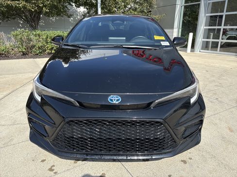 Used 2024 Toyota Corolla SE FWD image 5