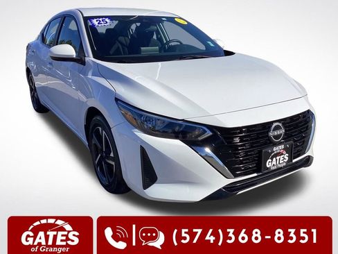 Used 2025 Nissan Sentra SV FWD image 1