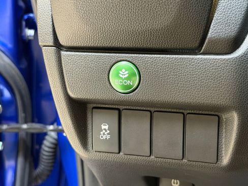 Used 2017 Honda Fit LX image 17