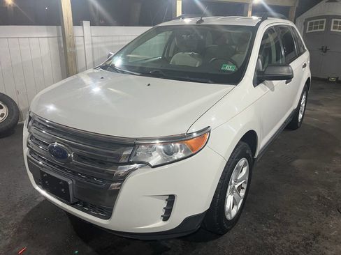 Used 2013 Ford Edge SE image 3