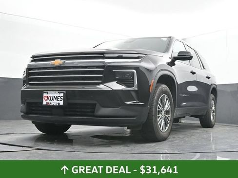 Used 2024 Chevrolet Traverse LT FWD image 51