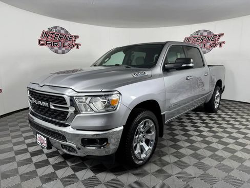 Used 2022 RAM 1500 Big Horn AWD/4WD image 3