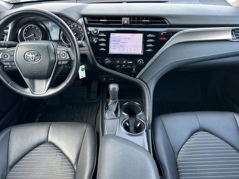 Certified 2018 Toyota Camry SE image 13