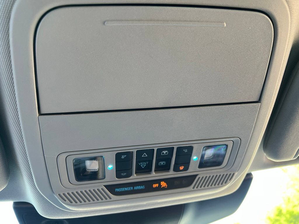 Used 2021 Ford Explorer XLT w/ Equipment Group 202A AWD/4WD image 48