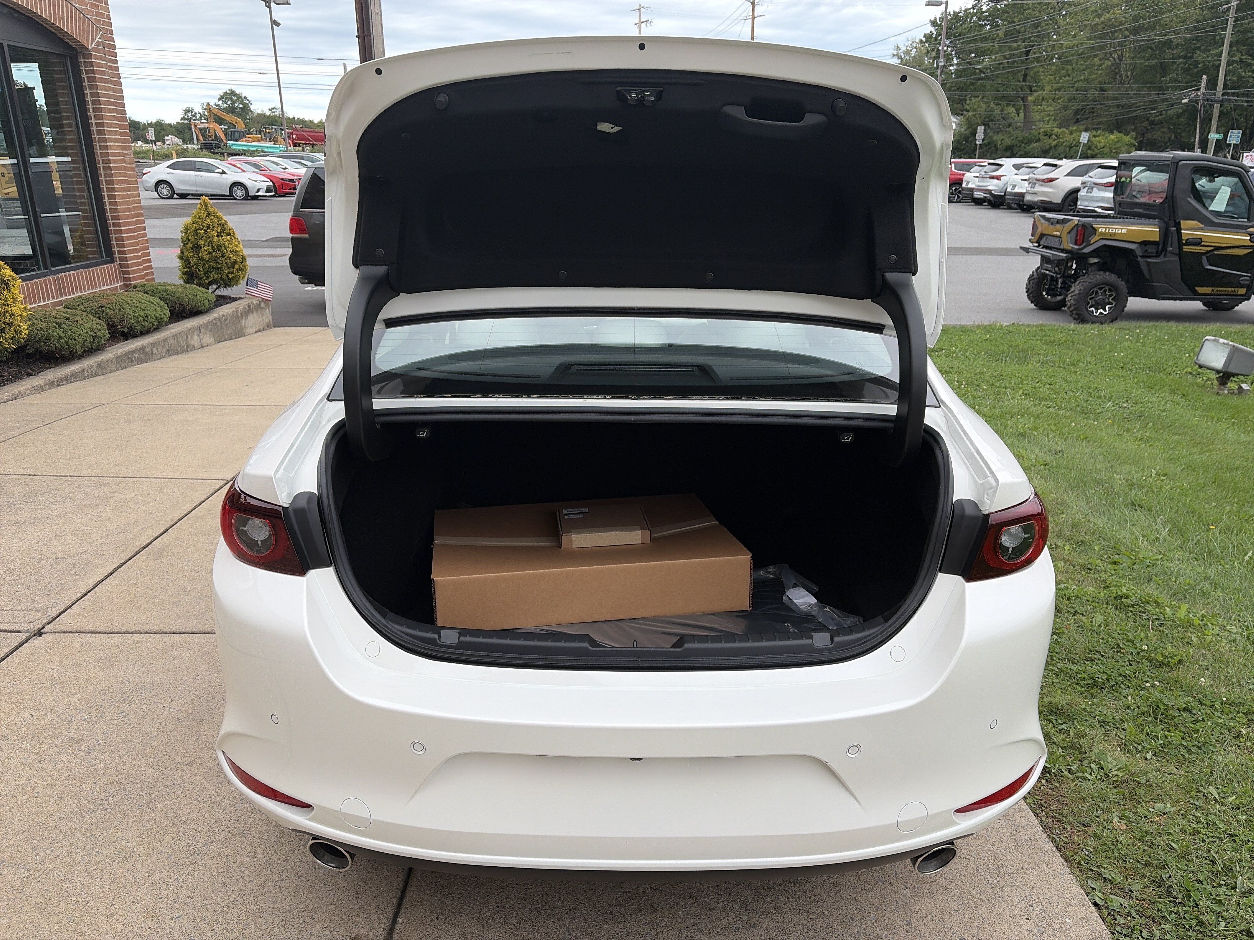 New 2026 MAZDA MAZDA3 2.5 Turbo Sedan w/Premium Plus AWD/4WD image 5