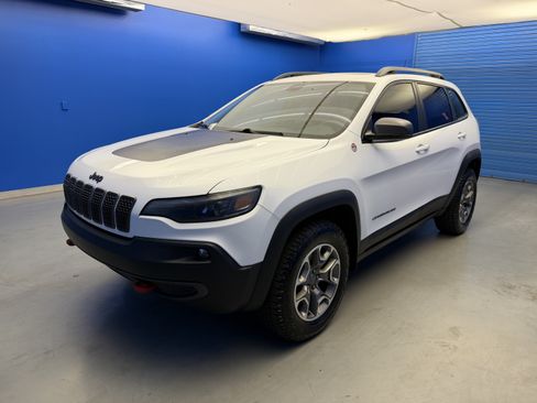 Used 2020 Jeep Cherokee Trailhawk w/ Comfort/Convenience Group AWD/4WD image 4