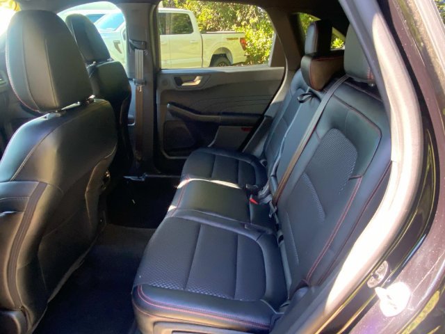 Used 2024 Ford Escape ST-Line Select w/ Tech Pack #2 AWD/4WD image 9