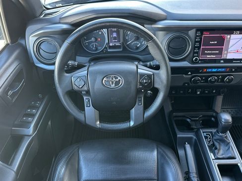 Certified 2022 Toyota Tacoma TRD Off-Road w/ TRD Premium Off Road Package image 13