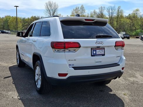 Used 2021 Jeep Grand Cherokee Laredo AWD/4WD image 9