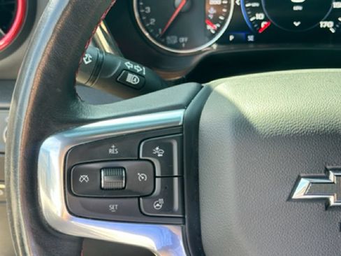 Used 2021 Chevrolet Blazer RS w/ Enhanced Convenience Package FWD image 19