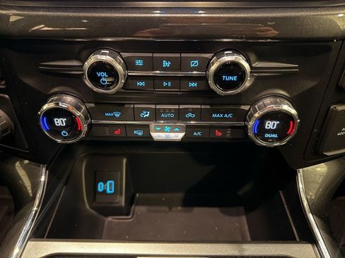 Used 2021 Ford F150 XLT w/ Equipment Group 302A High image 24