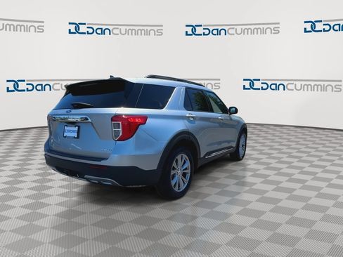 Used 2024 Ford Explorer XLT w/ Equipment Group 202A AWD/4WD image 8
