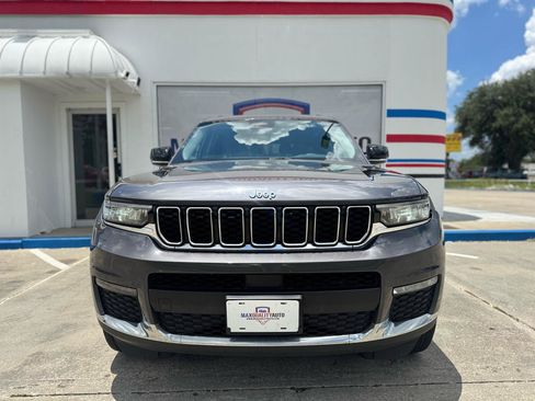 Used 2023 Jeep Grand Cherokee L Limited AWD/4WD image 9
