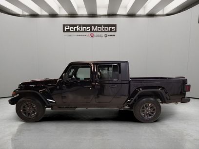 New 2026 Jeep Gladiator Sport