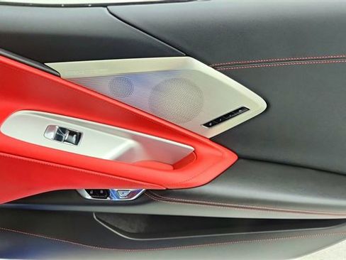 Used 2021 Chevrolet Corvette Stingray Preferred Cpe w/ Z51 Performance Package image 23