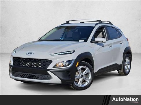 Used 2022 Hyundai Kona SEL image 1