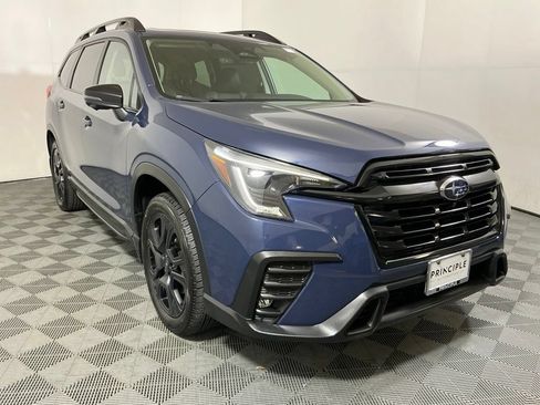 Used 2023 Subaru Ascent Onyx Edition Limited w/ Popular Package - Onyx AWD/4WD image 4