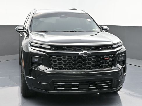 Used 2024 Chevrolet Traverse RS w/ LPO, Floor Liner Package image 2