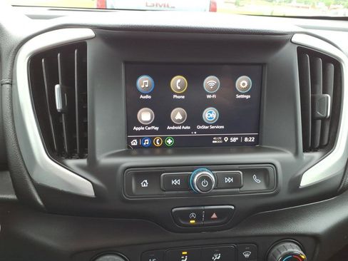 Used 2022 GMC Terrain SLE FWD image 15