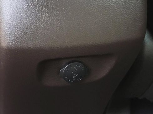 Used 2018 Hyundai Santa Fe Sport FWD image 19