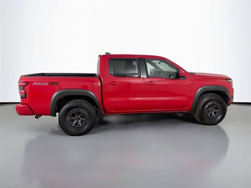 Used 2026 Nissan Frontier PRO-4X AWD/4WD image 17