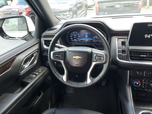 Used 2023 Chevrolet Tahoe LT w/ Luxury Package RWD image 11