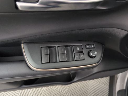 Used 2023 Toyota Crown AWD/4WD image 19