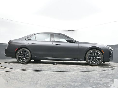 Used 2023 BMW 760i xDrive image 79