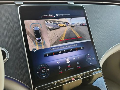 Used 2022 Mercedes-Benz EQS 450+ Sedan w/ Exclusive Trim Package image 32