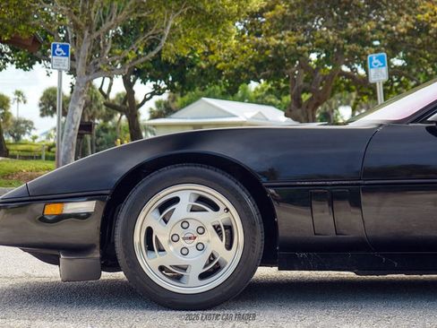 Used 1990 Chevrolet Corvette ZR-1 RWD image 2
