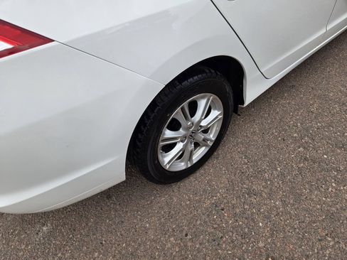 Used 2011 Honda Insight EX image 10