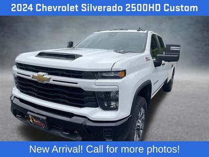 Used 2024 Chevrolet Silverado 2500 Custom w/ Custom Value Package