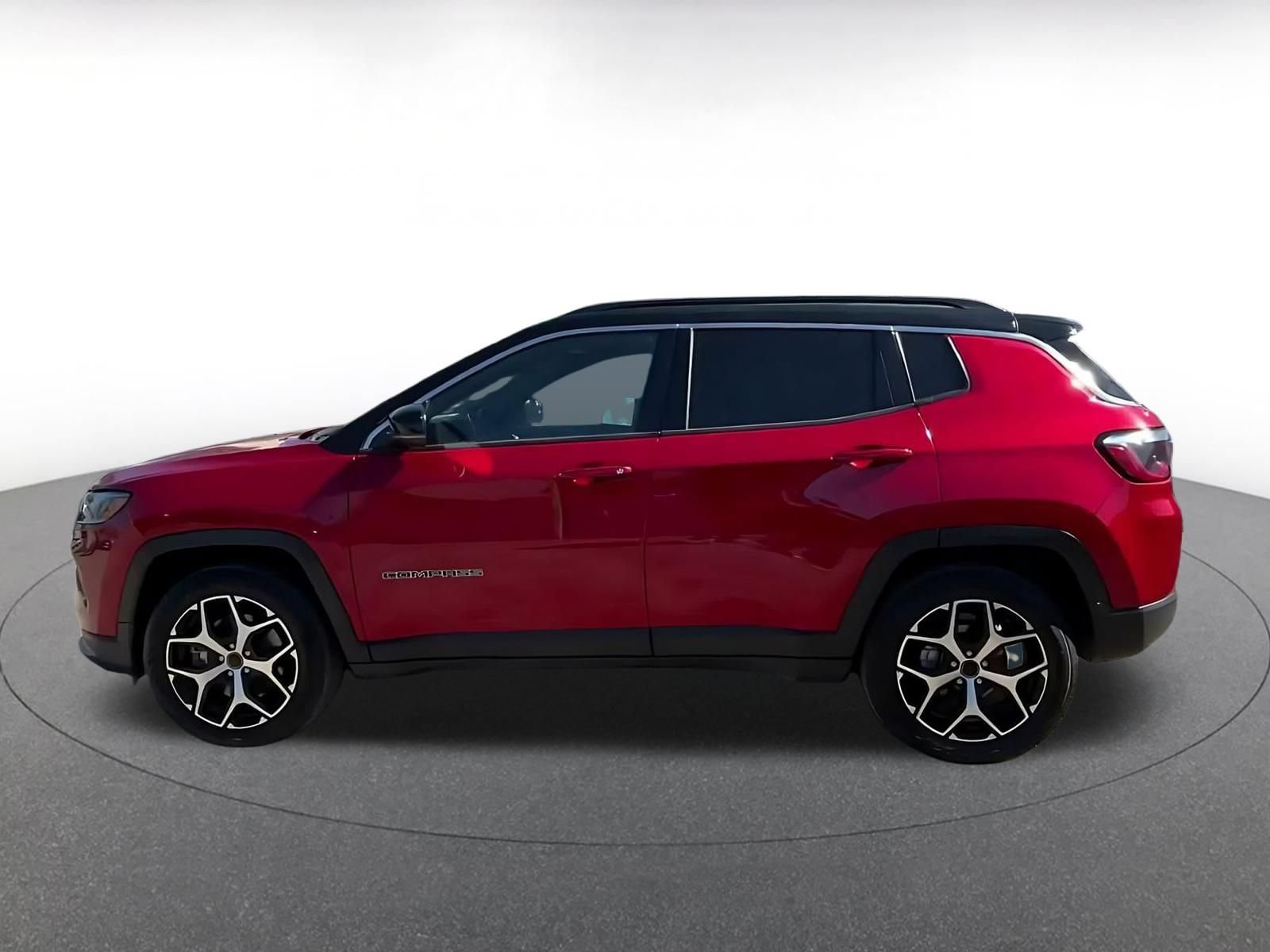 Used 2025 Jeep Compass Limited AWD/4WD image 8