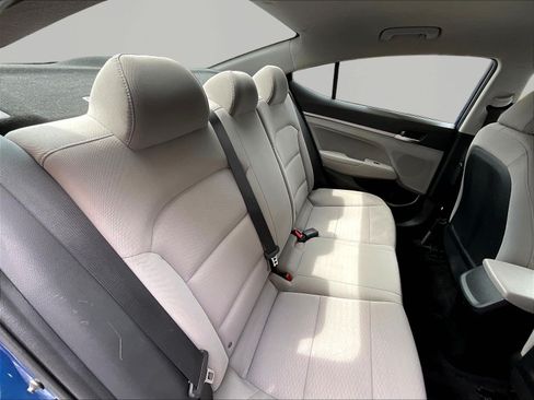 Used 2019 Hyundai Elantra SEL FWD image 24
