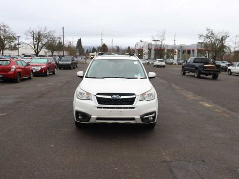 Used 2017 Subaru Forester 2.5i Limited image 2