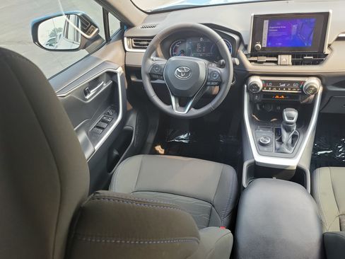 Certified 2024 Toyota RAV4 SE AWD/4WD image 16