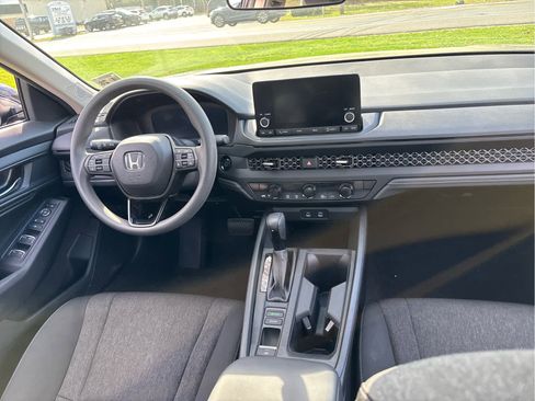 Certified 2023 Honda Accord EX image 24