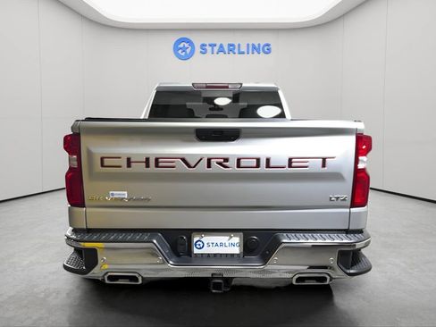 Used 2021 Chevrolet Silverado 1500 LTZ w/ LTZ Premium Package AWD/4WD image 8
