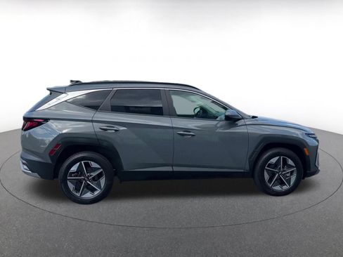 Used 2025 Hyundai Tucson SEL AWD/4WD image 16