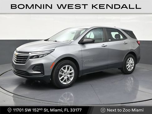 Used 2023 Chevrolet Equinox LS FWD image 1