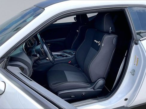 Used 2023 Dodge Challenger SRT Hellcat RWD image 3
