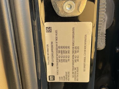 Used 2023 Cadillac Escalade ESV Premium Luxury image 30