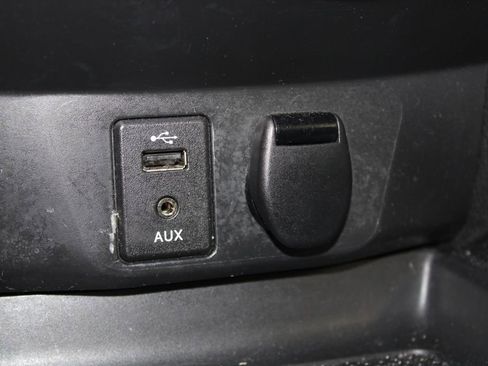 Used 2017 Nissan Rogue Sport SV w/ SV All-Weather Package FWD image 27