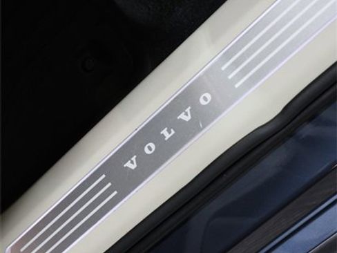 Used 2025 Volvo XC90 B6 Plus w/ Protection Package Premier image 39