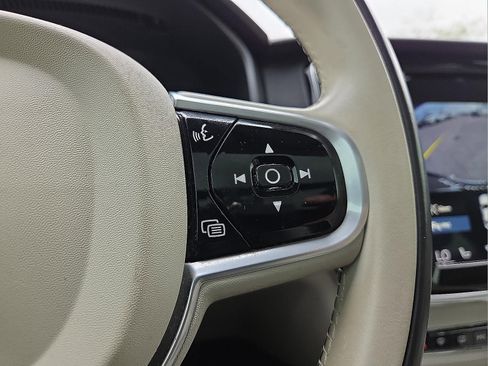 Used 2019 Volvo S90 T6 Momentum w/ Protection Package Premier image 18